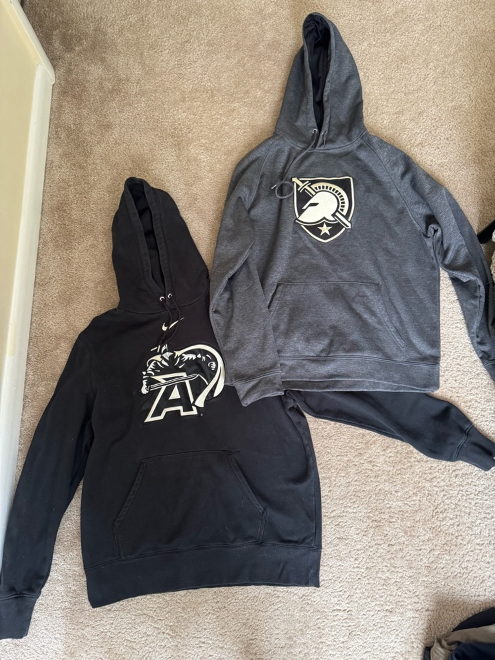 Nike Men's Army Pullover Sweatshirt